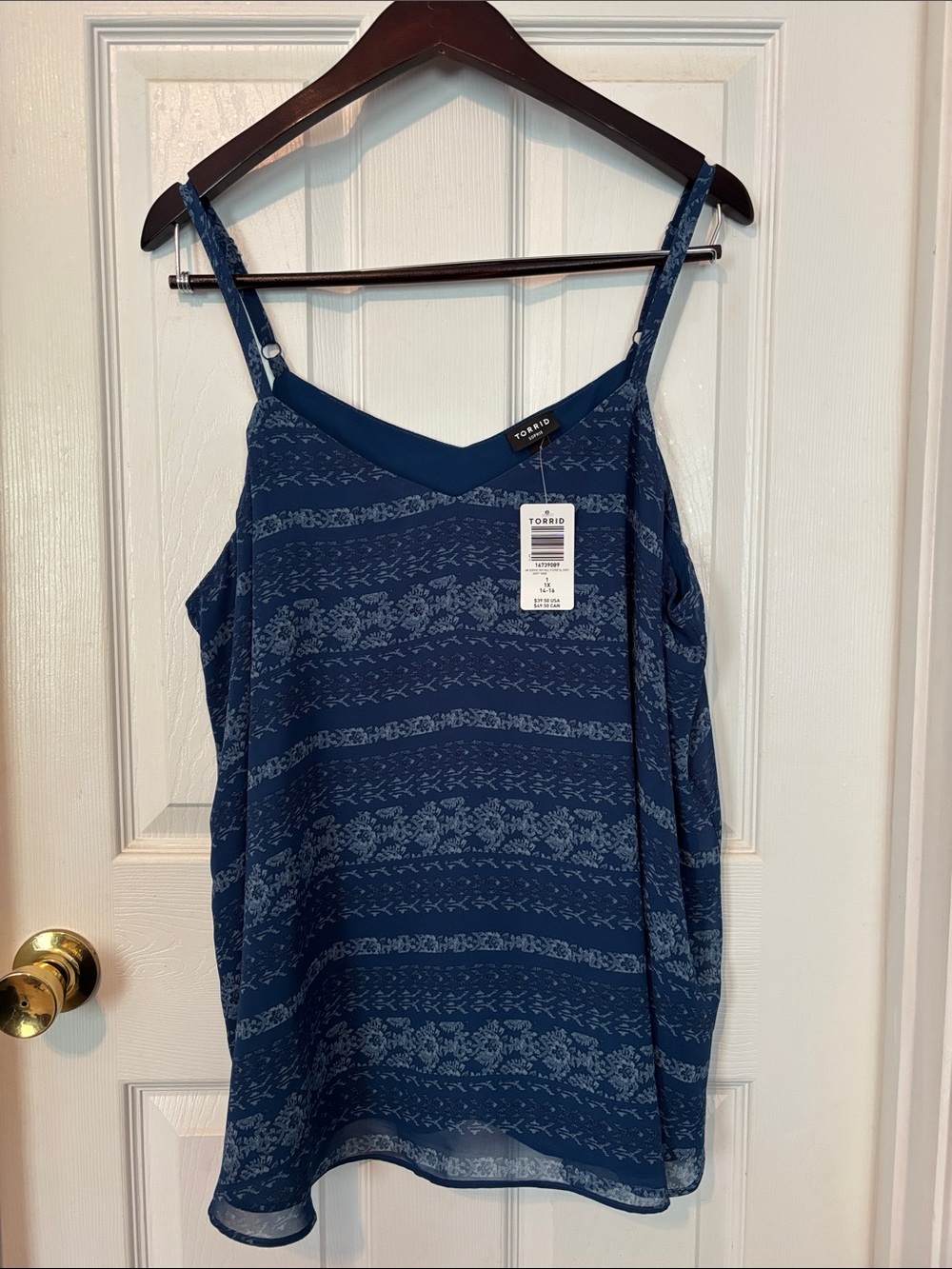 Torrid Blue Patterned V-Neck Cami Top. New with Tags.